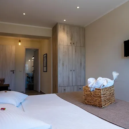 Casa Di Terra Pigadhákia